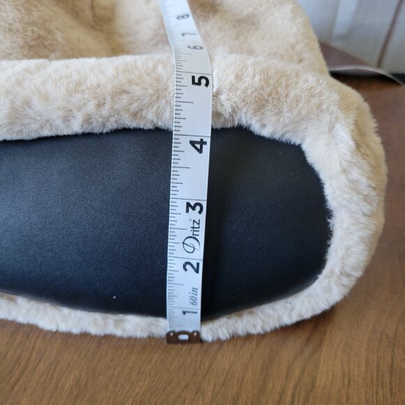 House of Harlow1960 Cream & Black Bucket Crossbody Purse Bag. Faux Fur EUC - Picture 16 of 16